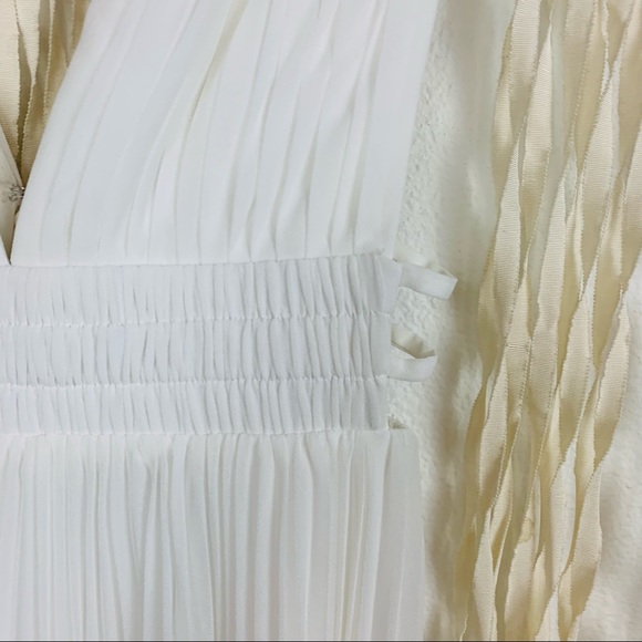 Fame & Partners White Pleated Mini Dress size US/0 - Picture 9 of 10